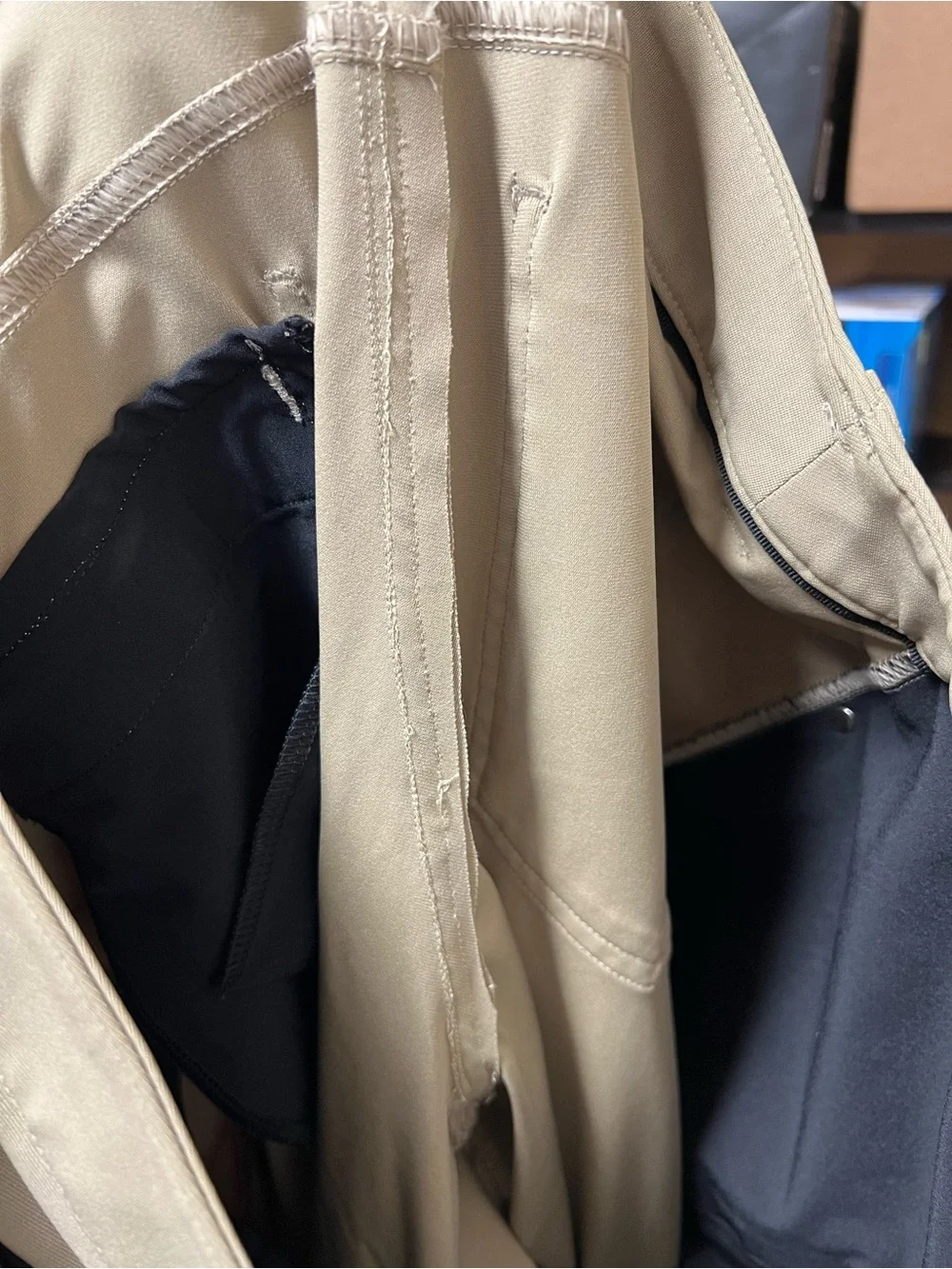 Lululemon ABC Classic-Fit Men’s Sz 38 Beige Warpstreme Pants Trousers *Flaw*